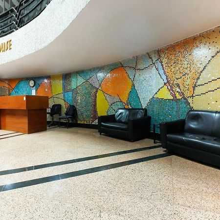 Oyo Hotel Metro International Near Lb Stadium Hyderabad Eksteriør billede