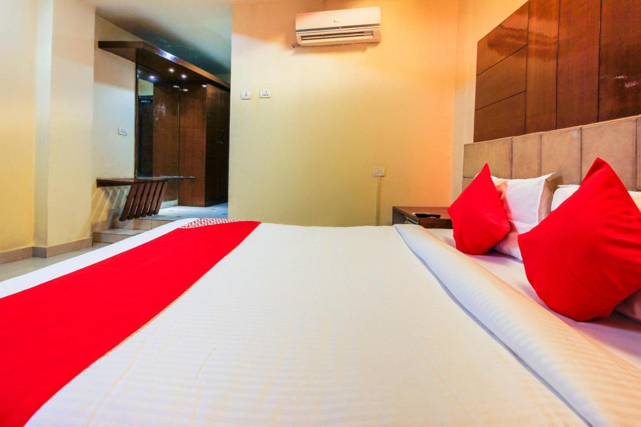 Oyo Hotel Metro International Near Lb Stadium Hyderabad Eksteriør billede