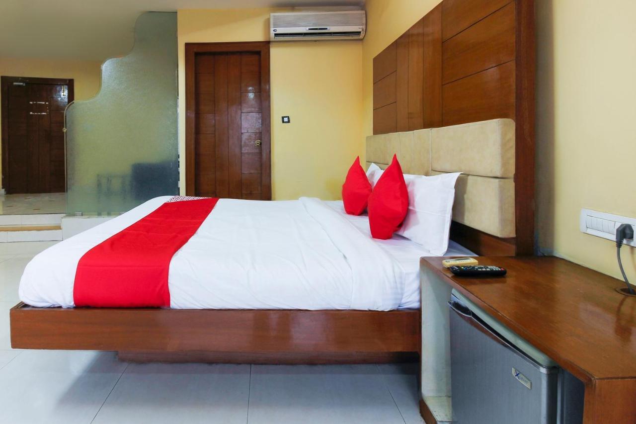 Oyo Hotel Metro International Near Lb Stadium Hyderabad Eksteriør billede