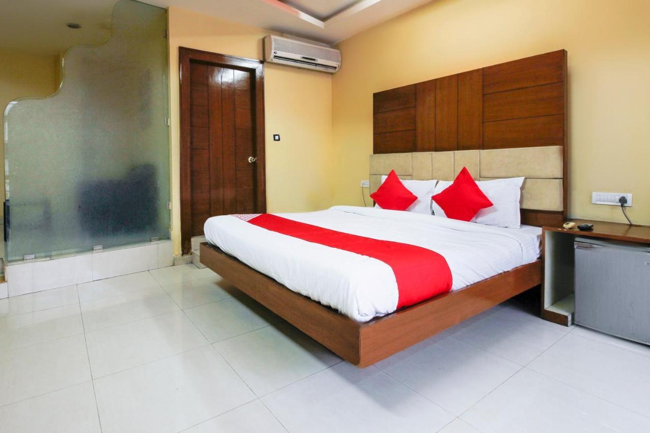 Oyo Hotel Metro International Near Lb Stadium Hyderabad Eksteriør billede