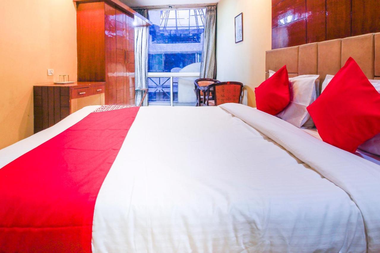 Oyo Hotel Metro International Near Lb Stadium Hyderabad Eksteriør billede