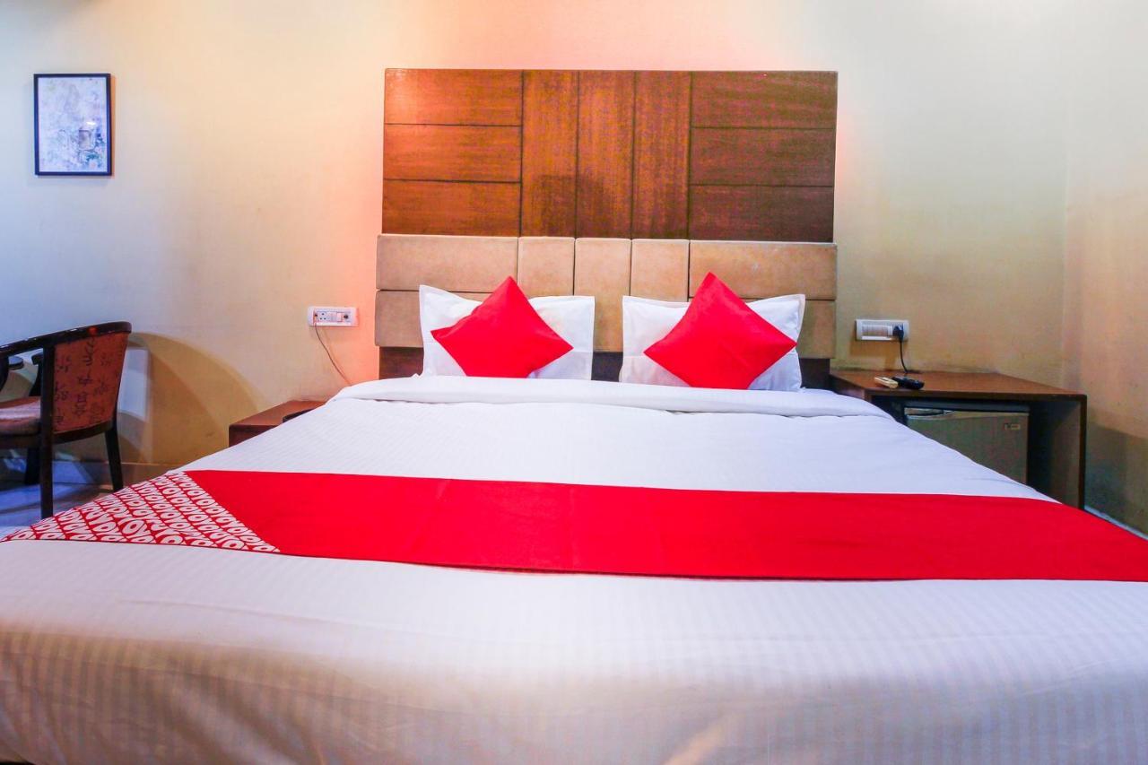 Oyo Hotel Metro International Near Lb Stadium Hyderabad Eksteriør billede